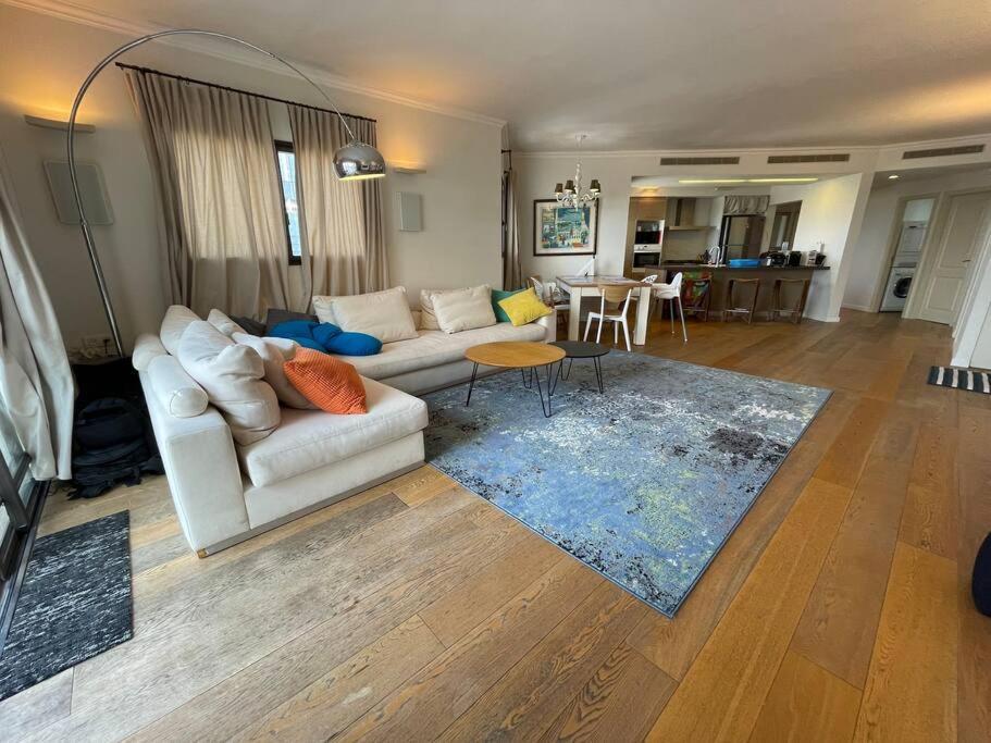 شقة Beautiful Penthouse W/Amazing View, Prime Location رامات جان المظهر الخارجي الصورة