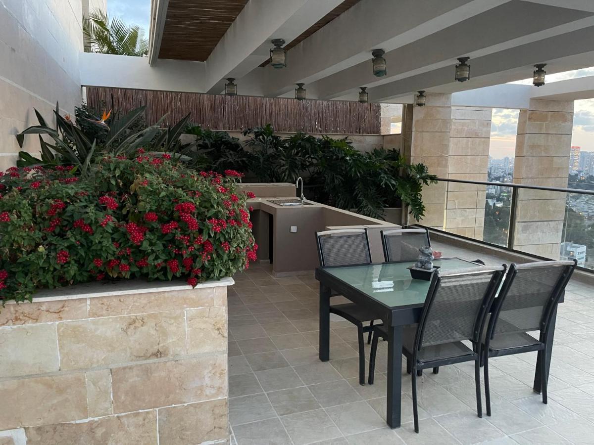 شقة Beautiful Penthouse W/Amazing View, Prime Location رامات جان المظهر الخارجي الصورة