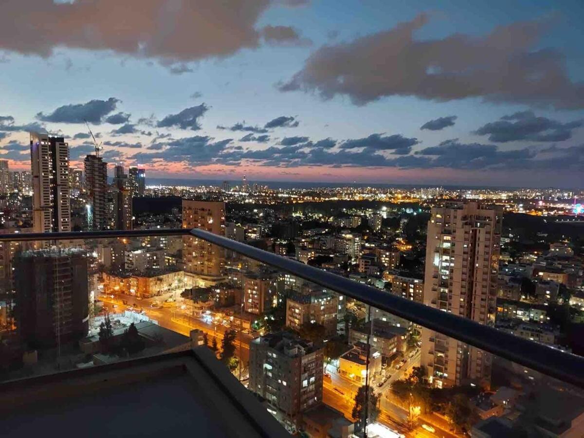 شقة Beautiful Penthouse W/Amazing View, Prime Location رامات جان المظهر الخارجي الصورة