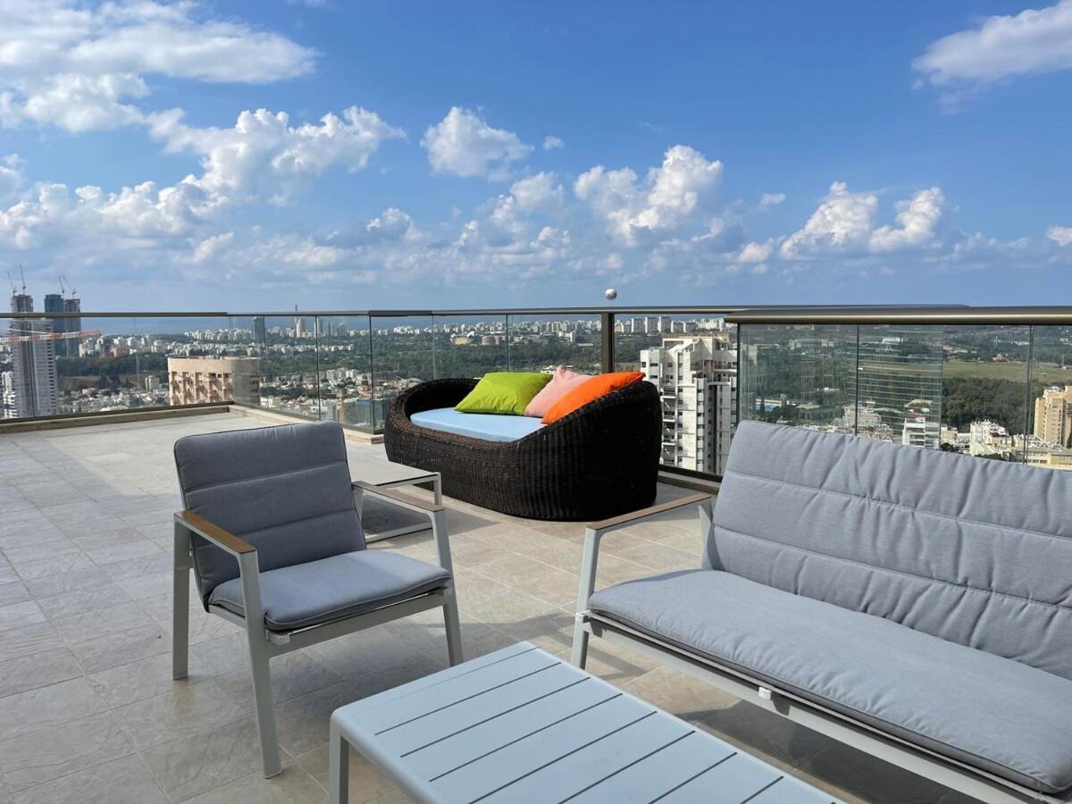 شقة Beautiful Penthouse W/Amazing View, Prime Location رامات جان المظهر الخارجي الصورة
